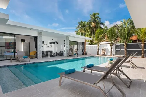 House in Rawai, Thailand 5 bedrooms № 149672 - photo 2