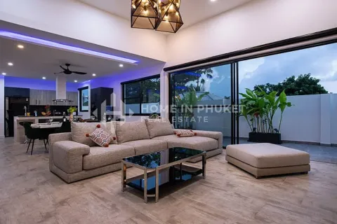 House in Rawai, Thailand 5 bedrooms № 149672 - photo 12