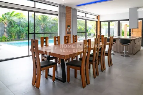 House in Rawai, Thailand 3 bedrooms № 149671 - photo 11