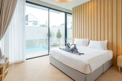 House in Phuket, Thailand 4 bedrooms № 149669 - photo 13