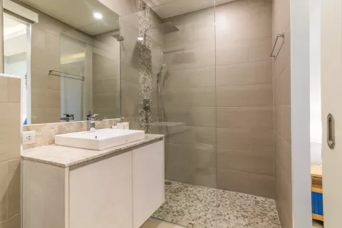 Condo in Phuket, Thailand, 2 bedrooms  № 138720 - photo 9