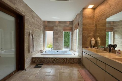 Villa à Bang Lamung, Thaïlande 5 chambres № 117353 - photo 8