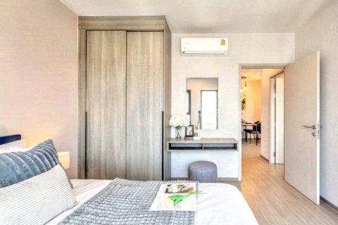 Condo in Bang Kapi, Bangkok, Thailand, 2 bedrooms  № 117357 - photo 7