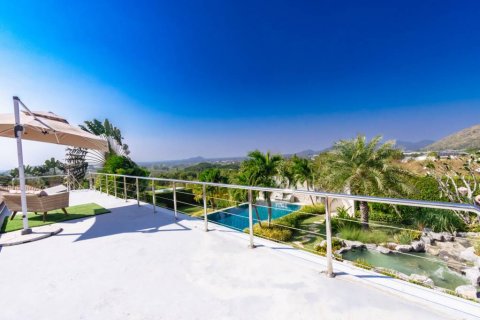 Вилла в Хуа Хине, Таиланд с 4 спальнями  № 117356 - фото 7