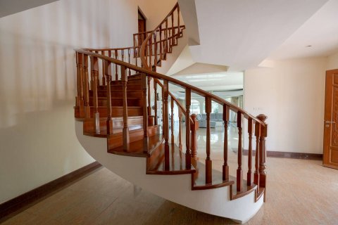 House in Chiang Mai, Thailand 5 bedrooms № 121897 - photo 9