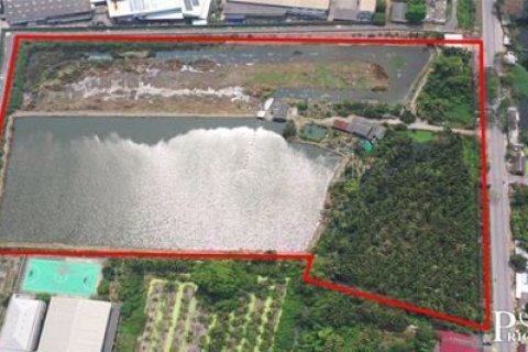 Land in Samut Sakhon, Thailand 44800 sq.m. № 173334 - photo 2