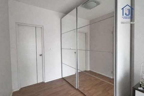 Maison à Pak Kret, Thaïlande 3 chambres № 173333 - photo 11