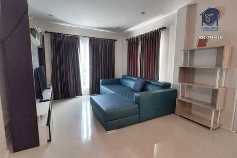 Maison à Pak Kret, Thaïlande 3 chambres № 173333 - photo 5