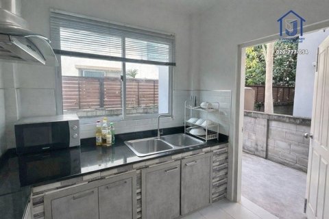 Maison à Pak Kret, Thaïlande 3 chambres № 173333 - photo 6