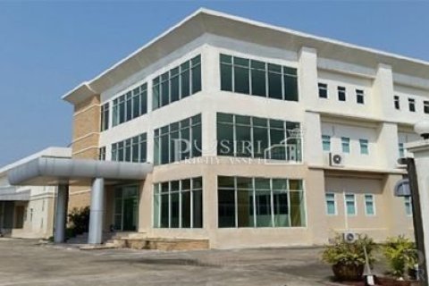Warehouse in Krathum Baen, Thailand № 173336 - photo 1