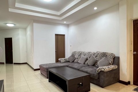 Дом в Паттайе, Таиланд с 3 спальнями № 136465 - фото 4