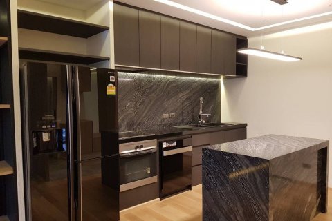 Кондоминиум с 2 спальнями в Банг Раке, Бангкок, Таиланд № 136464 - фото 1