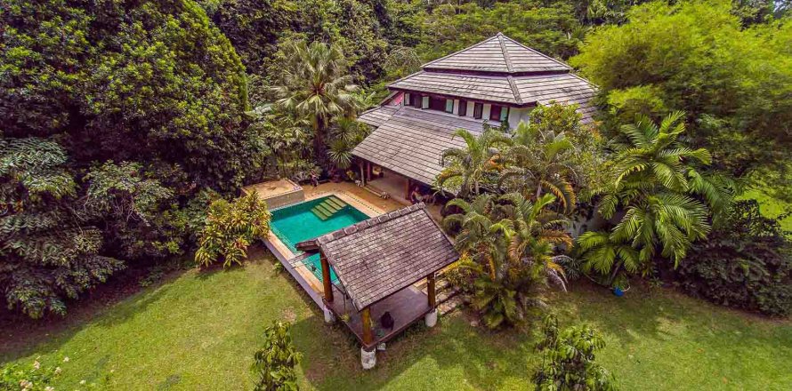 Villa in Ko Samui, Thailand 4 bedrooms № 180201