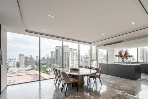 Condo in Bangkok, Thailand, 2 bedrooms  № 181118 - photo 22