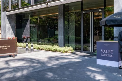 Condo in Bangkok, Thailand, 2 bedrooms  № 181118 - photo 15