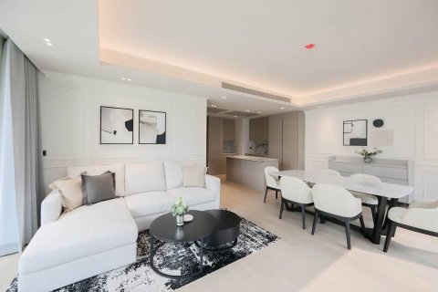 Condo in Bangkok, Thailand, 2 bedrooms  № 181118 - photo 2