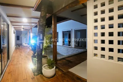 House in Phuket, Thailand 6 bedrooms № 146675 - photo 13