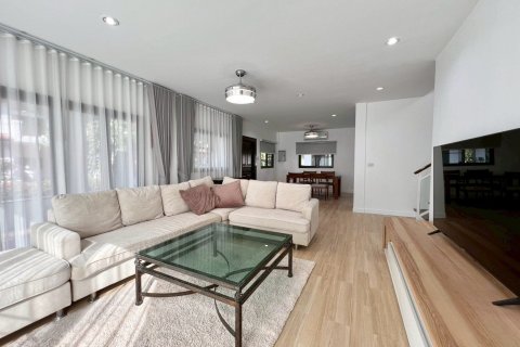 Maison à Pattaya, Thaïlande 3 chambres № 158743 - photo 17