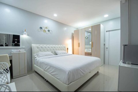 House in Pattaya, Thailand 6 bedrooms № 158747 - photo 14