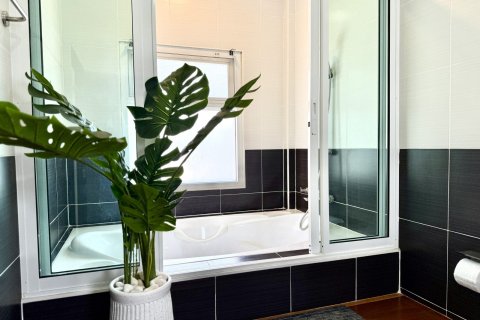 House in Bang Lamung, Thailand 3 bedrooms № 158742 - photo 18