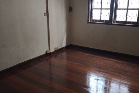 Таунхаус в Бангкапи, Бангкок, Таиланд с 4 спальнями  № 151698 - фото 3