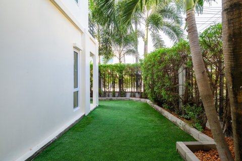 Condo in Pattaya, Thailand, 2 bedrooms № 170307 - photo 9