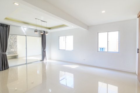 Condo in Pattaya, Thailand, 2 bedrooms № 170307 - photo 15