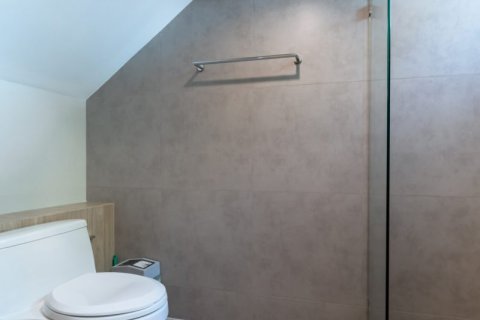 House in Pattaya, Thailand 3 bedrooms № 170310 - photo 26