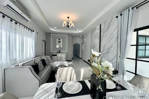 Дом в Паттайе, Таиланд с 3 спальнями  № 170428 - фото 10