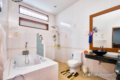 Maison à Pattaya, Thaïlande 6 chambres № 170430 - photo 19