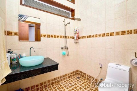 Maison à Pattaya, Thaïlande 6 chambres № 170430 - photo 20