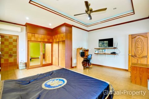 Maison à Pattaya, Thaïlande 6 chambres № 170430 - photo 11