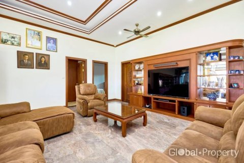 Maison à Pattaya, Thaïlande 6 chambres № 170430 - photo 17