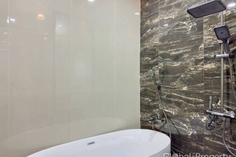 House in Pattaya, Thailand 3 bedrooms № 170427 - photo 19