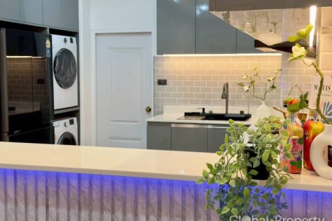 House in Pattaya, Thailand 3 bedrooms № 170427 - photo 12