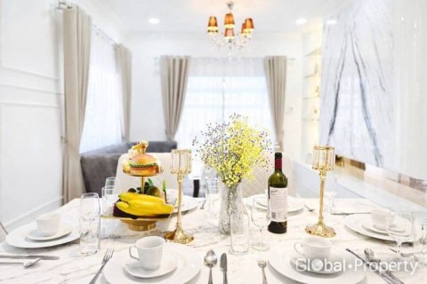 House in Pattaya, Thailand 4 bedrooms № 170429 - photo 14