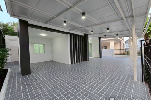 House in Pattaya, Thailand 4 bedrooms № 170429 - photo 17