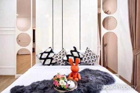 House in Pattaya, Thailand 4 bedrooms № 170429 - photo 4