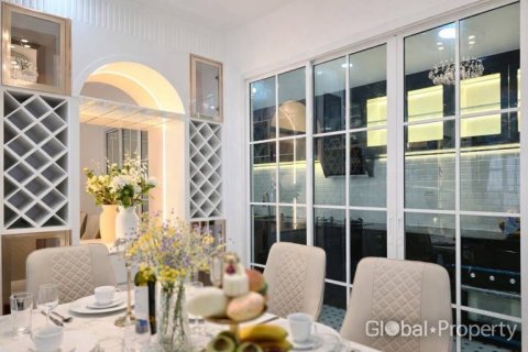 House in Pattaya, Thailand 4 bedrooms № 170429 - photo 11