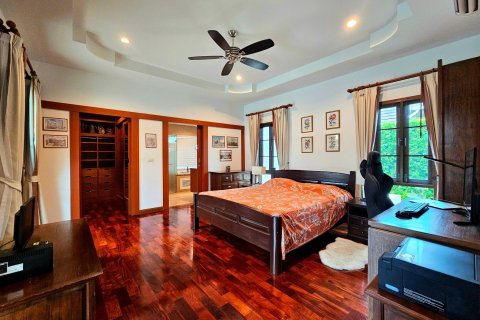 Villa in Hua Hin, Thailand 4 bedrooms № 169062 - photo 3
