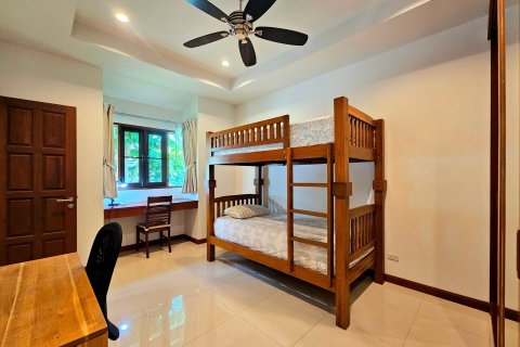 Villa in Hua Hin, Thailand 4 bedrooms № 169062 - photo 6
