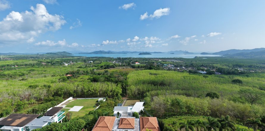 Land in Pa Klok, Thailand 22707.2 sq.m. № 169067