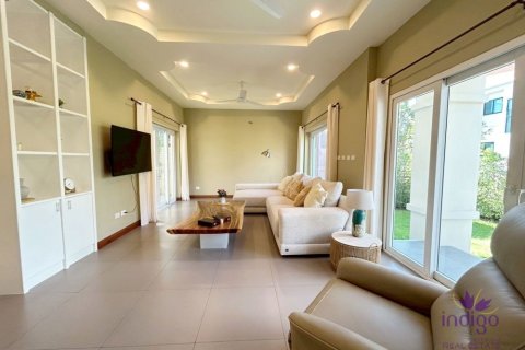 House in Chiang Mai, Thailand 3 bedrooms № 162678 - photo 2