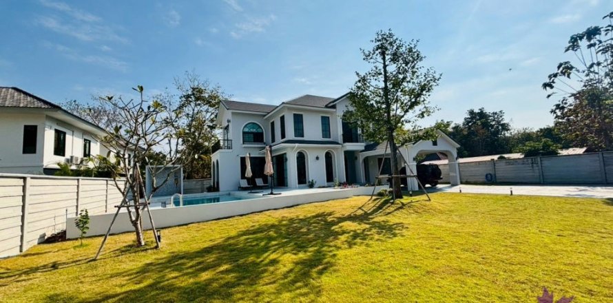 Villa in Chiang Mai, Thailand 4 bedrooms № 162684