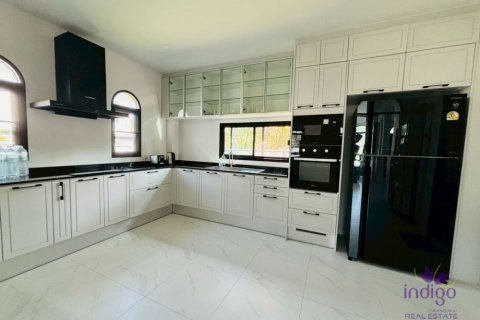 Villa in Chiang Mai, Thailand 4 bedrooms № 162684 - photo 14