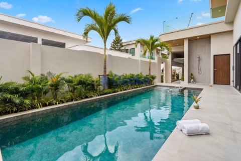 Haus in Pattaya, Thailand 3 Schlafzimmer № 196599 - Foto 15