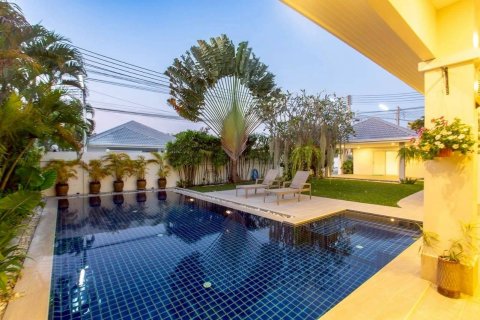 Villa in Hua Hin, Thailand 3 bedrooms № 157894 - photo 23