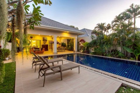 Villa in Hua Hin, Thailand 3 bedrooms № 157894