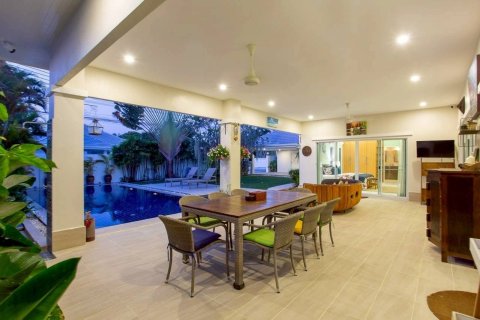 Villa in Hua Hin, Thailand 3 bedrooms № 157894 - photo 4
