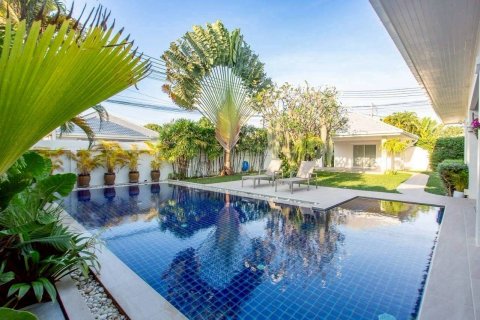 Villa in Hua Hin, Thailand 3 bedrooms № 157894 - photo 21